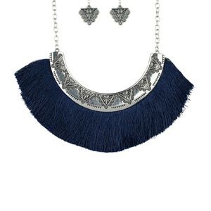 Kewelry@paparazziaccessories.com/193786